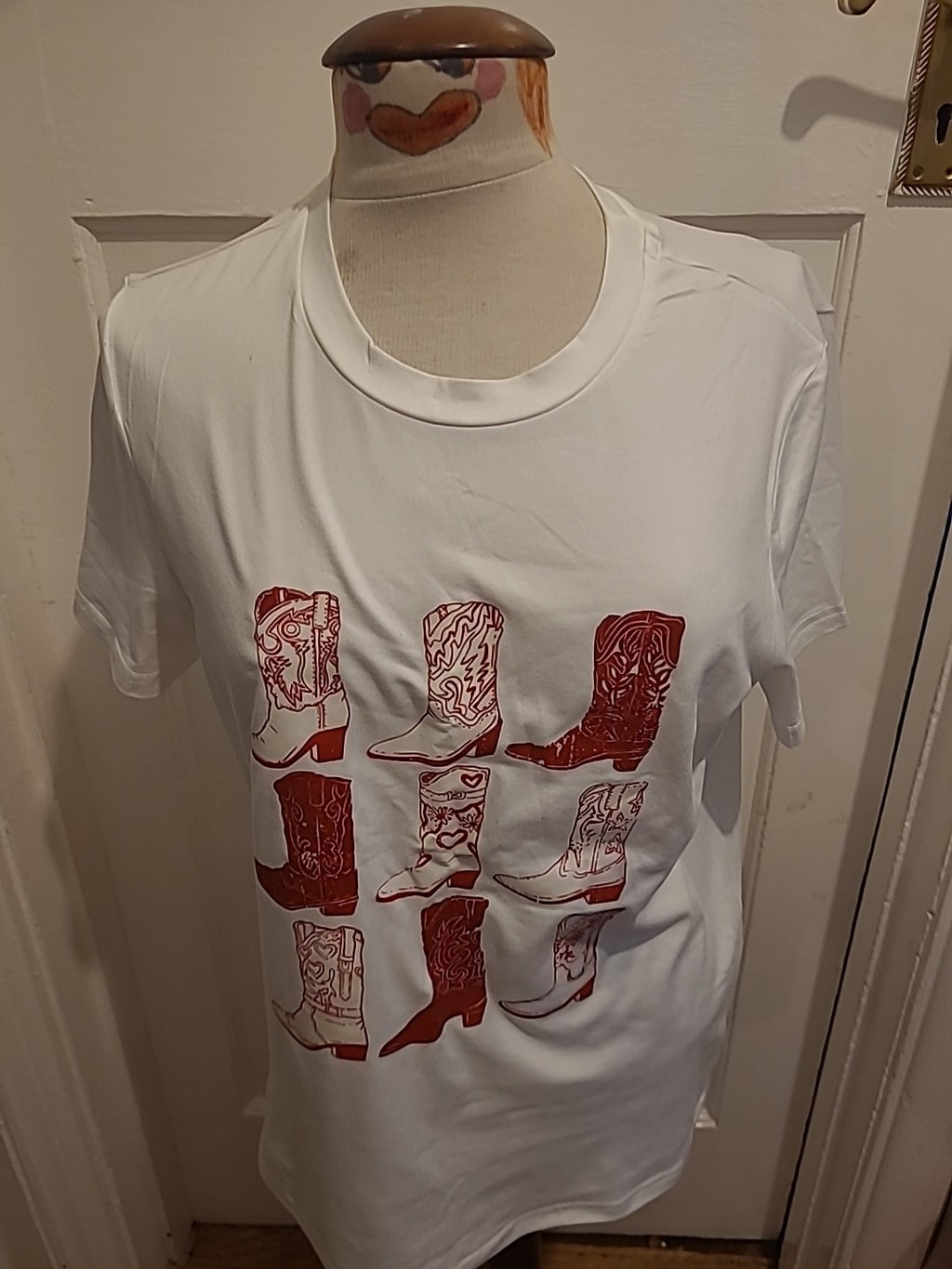 Ladies Size Medium White And Red Super Soft "Boot" Tshirt