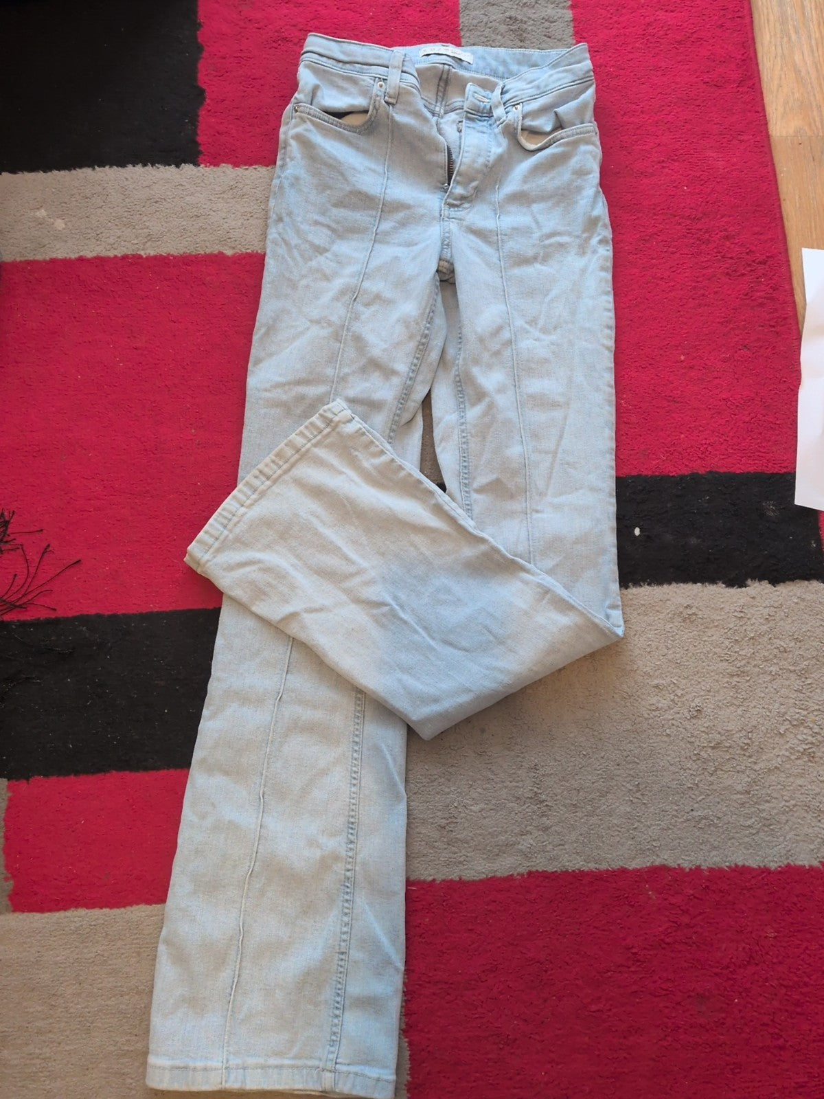 Ladies Denim&Co Size 6 Pale Denim Jeans