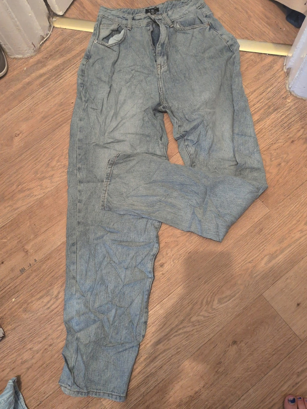 Prettylittlething Tall 8 Wide Leg Denim Jeans