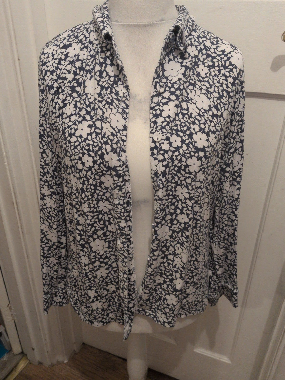 Ladies David Nieper Size 18 Navy And White 3/4 Sleeve Buttoned Blouse