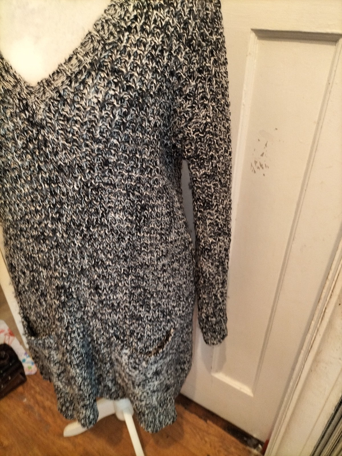 Ladies H&M Medium Black/Grey/White Flecked Jumper