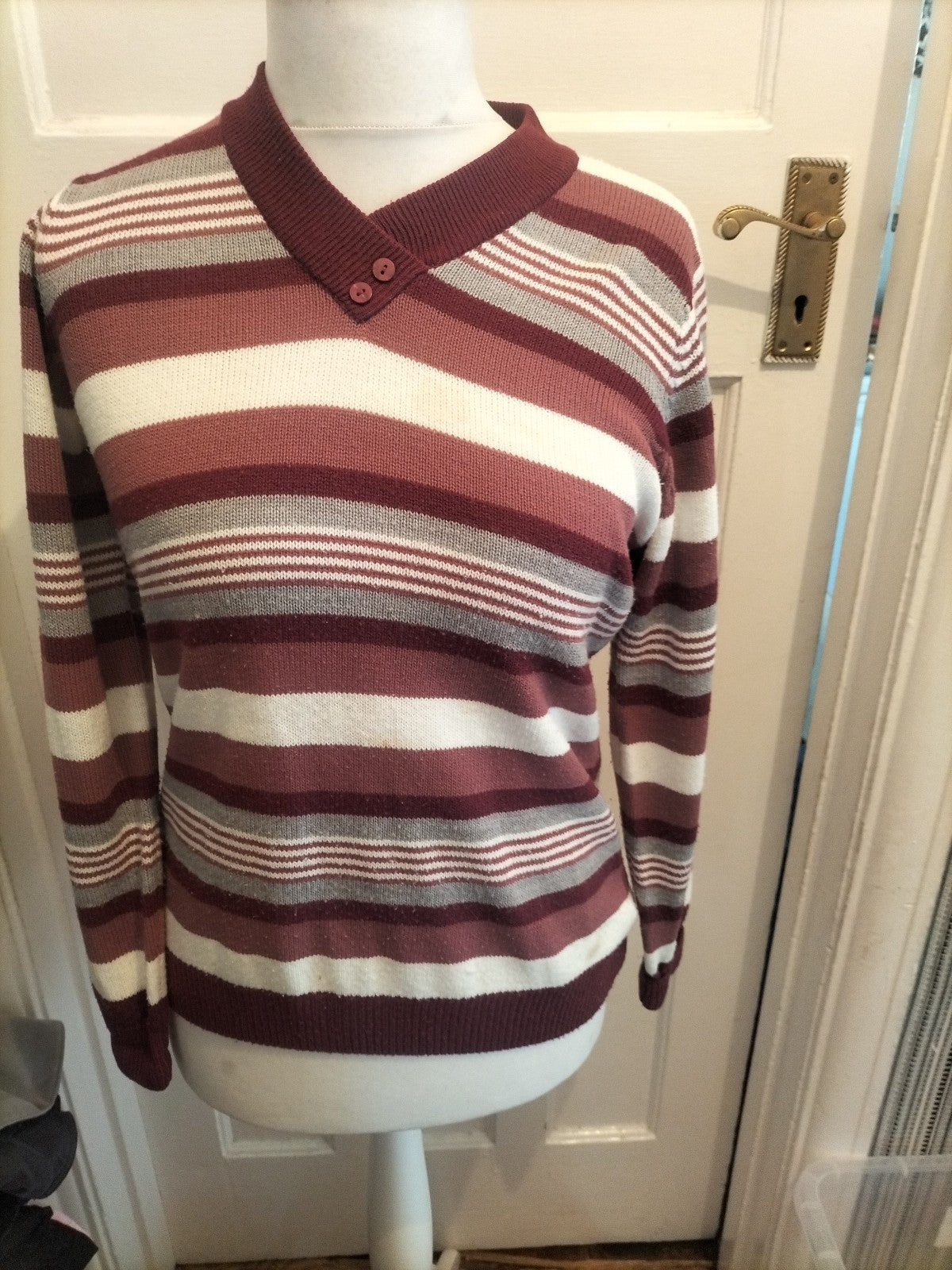 Ladies Isle Size 10-12 Purple Striped Jumper Small Mark