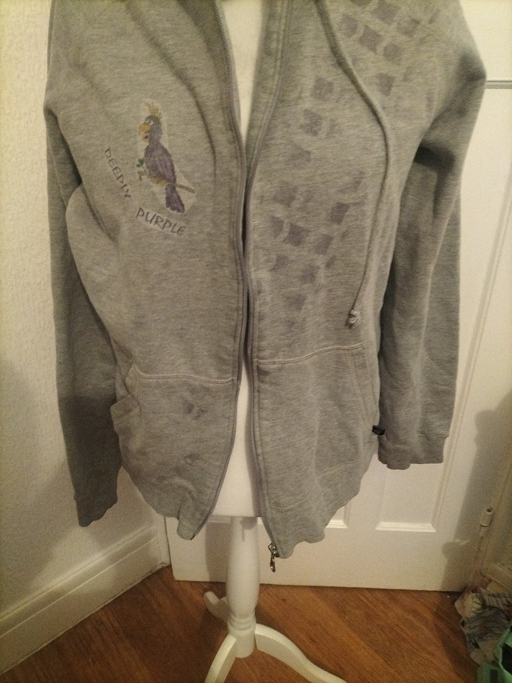 Mens Primark Size XL Grey Parrot Hoodie