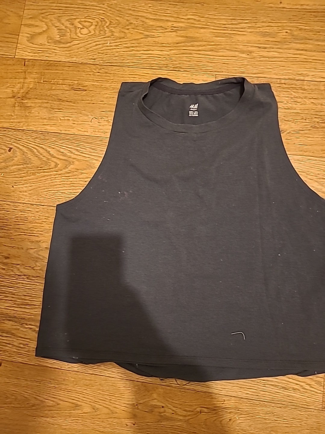 Ladies H&M Sport Size Large Charcoal Sleeveless Tshirt