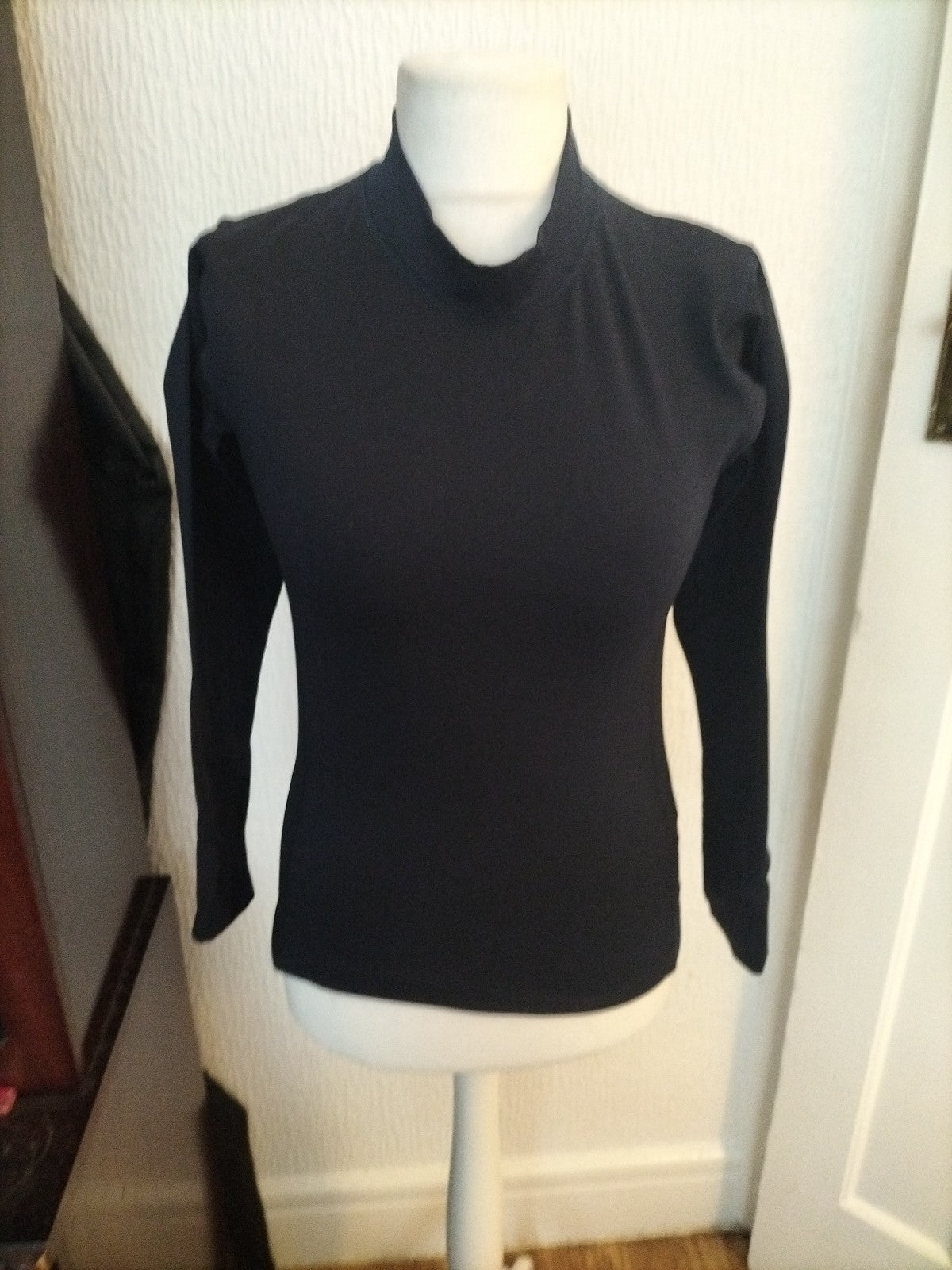 Mens S.W.I Size 30/32 Dark Navy Base Layer Tshirt