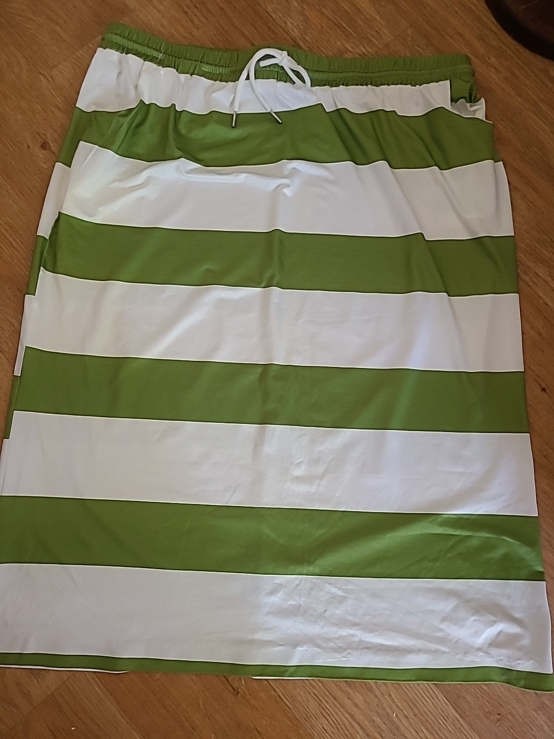 Ladies Size 4xl (22) Green/ White Striped Skirt