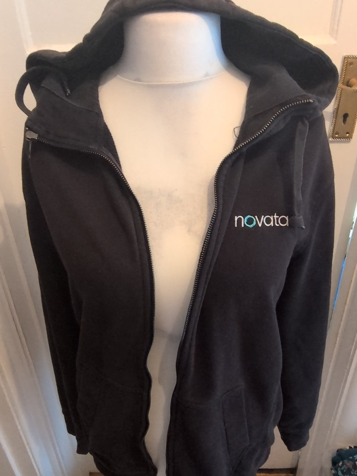 New Era Large Black Full Zip Hoodie