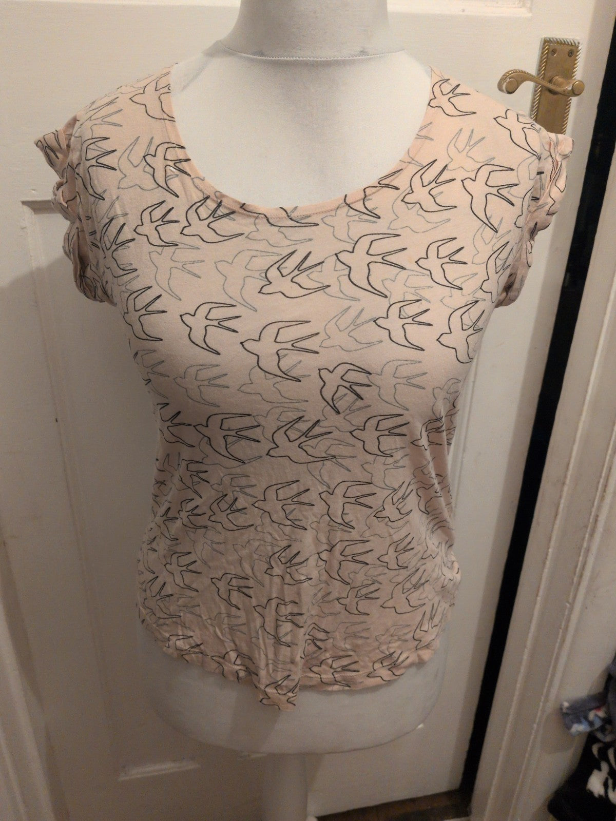 New Look 8 Beige And Black Bird Pattern Short Sleeve T-shirt