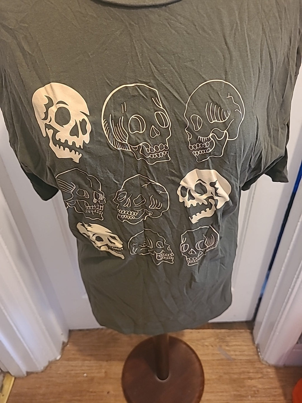 Mens Shein Size Small Green Skull Short Sleeved Tshirt
