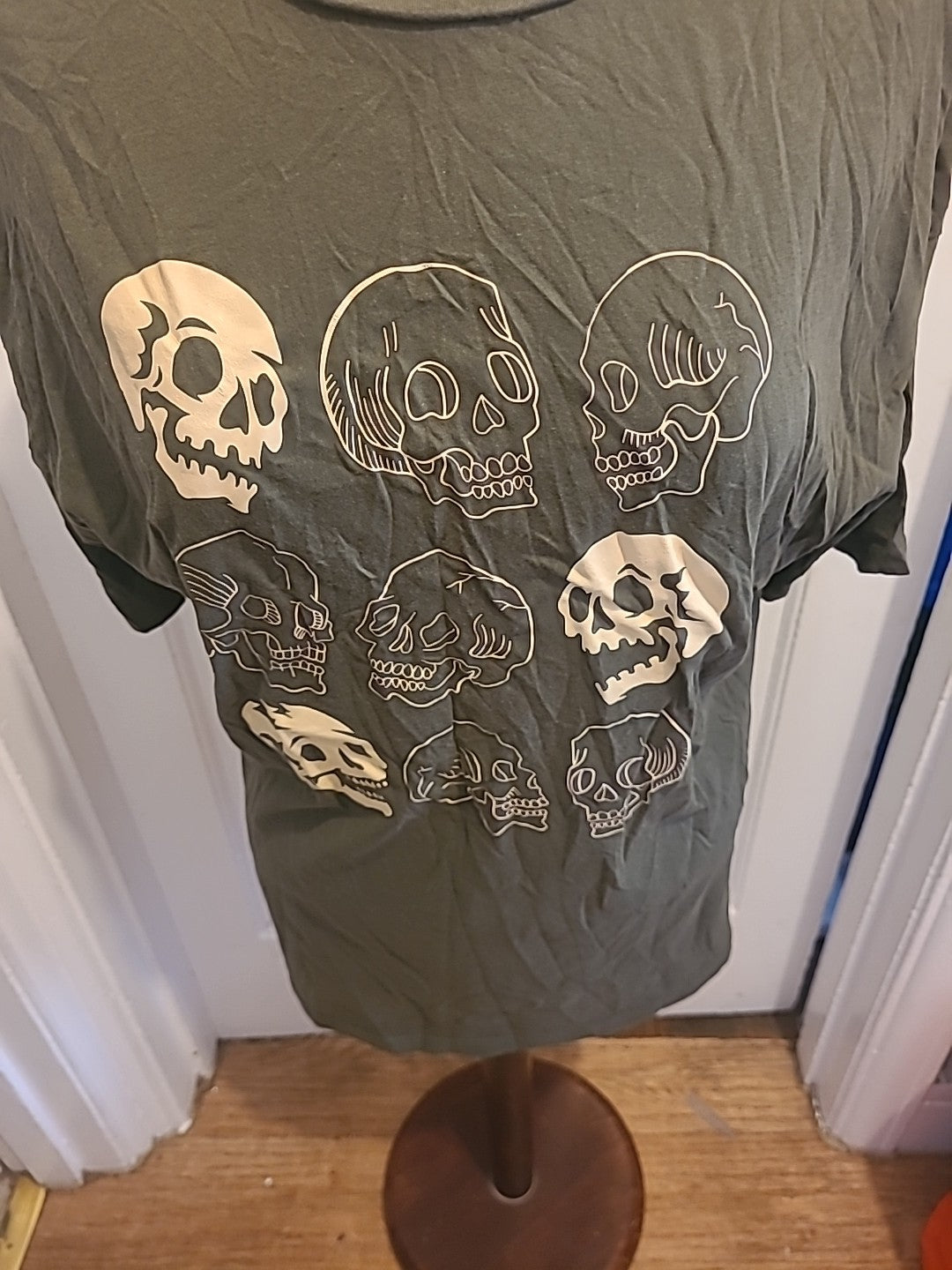 Mens Shein Size Small Green Skull Short Sleeved Tshirt