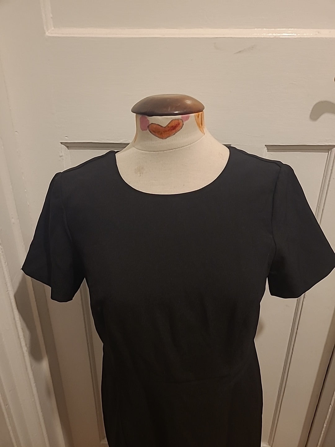 Ladies Papaya Collection Size 10 Black Short Sleeved A-Line Dress