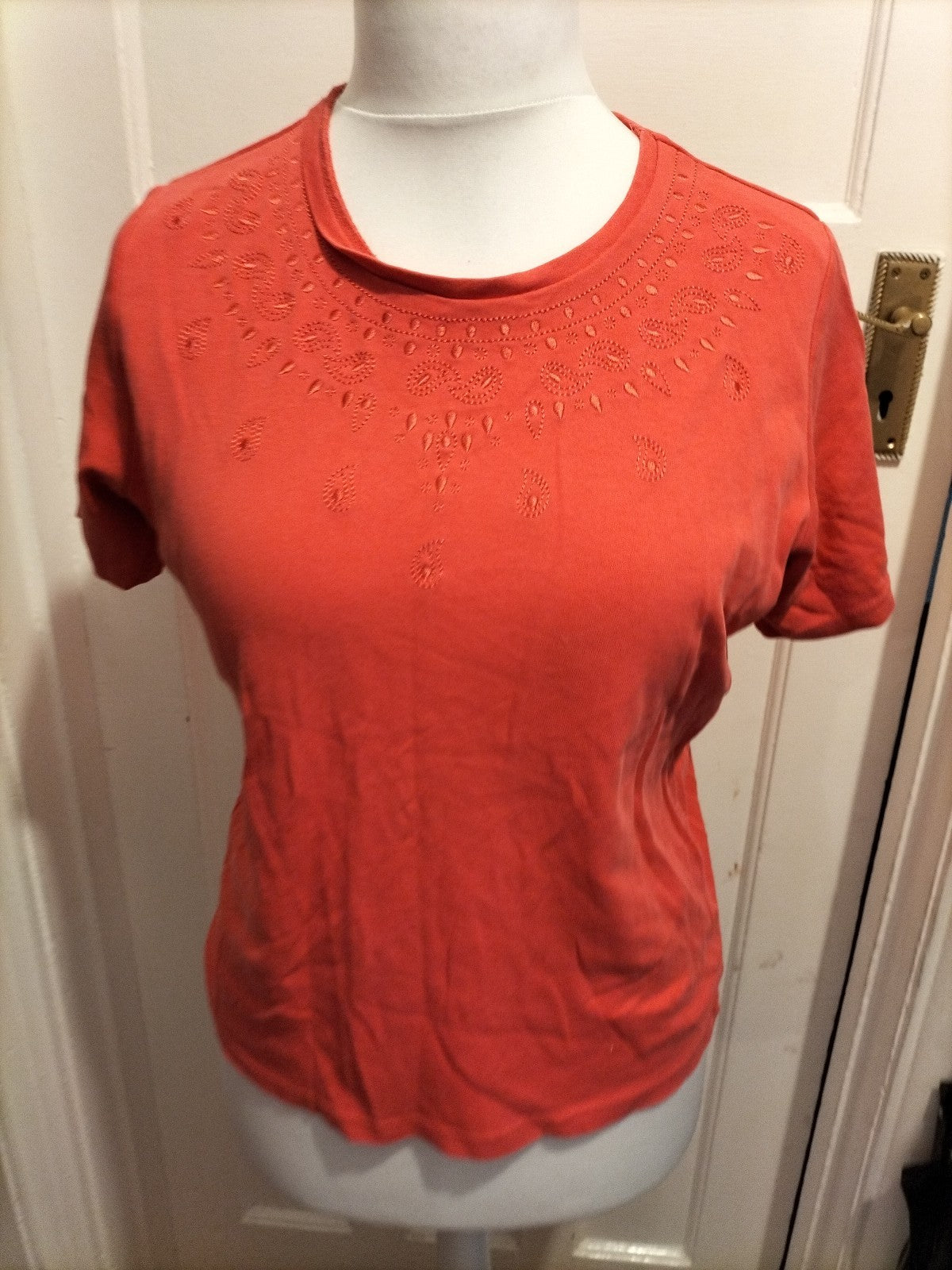 Ladies EWM Size 16 Coral Short Sleeved Tshirt