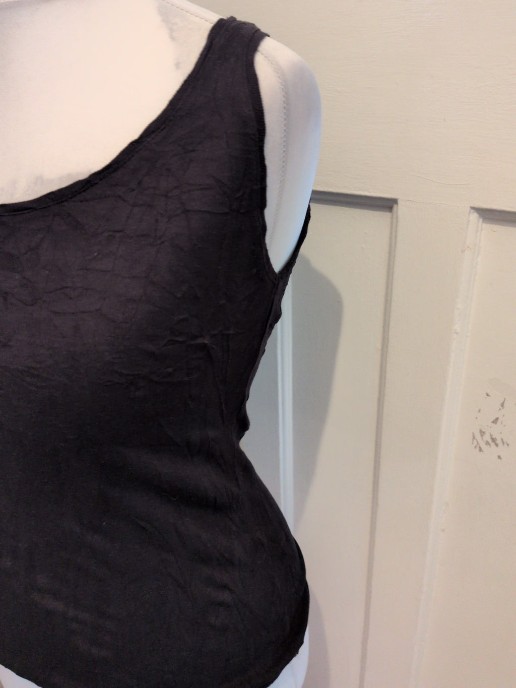 Basics 12 Black Sleeveless T-shirt