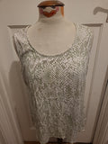 Ladies Bonmarchè Size 20 Pale Green And White Patterned Sleeveless Tee