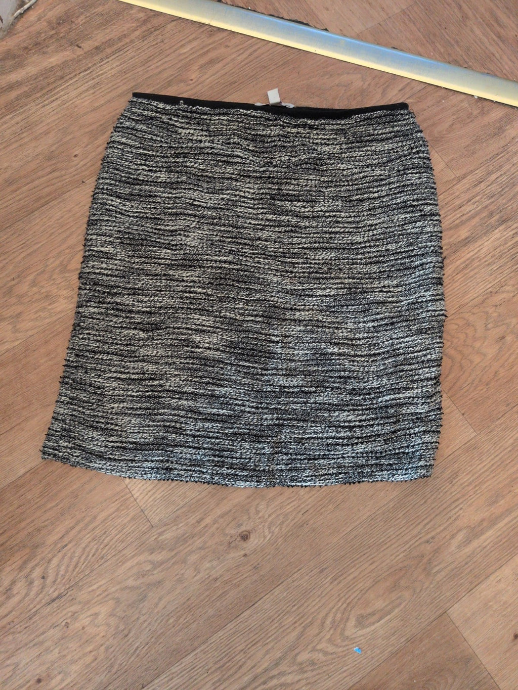 Esprit Large Grey Fleck Slight Stretch Skirt Knee Length Lined