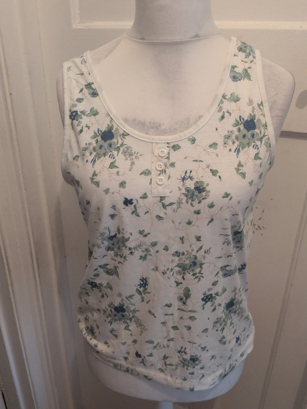 Medium Green Floral Sleeveless Blouse