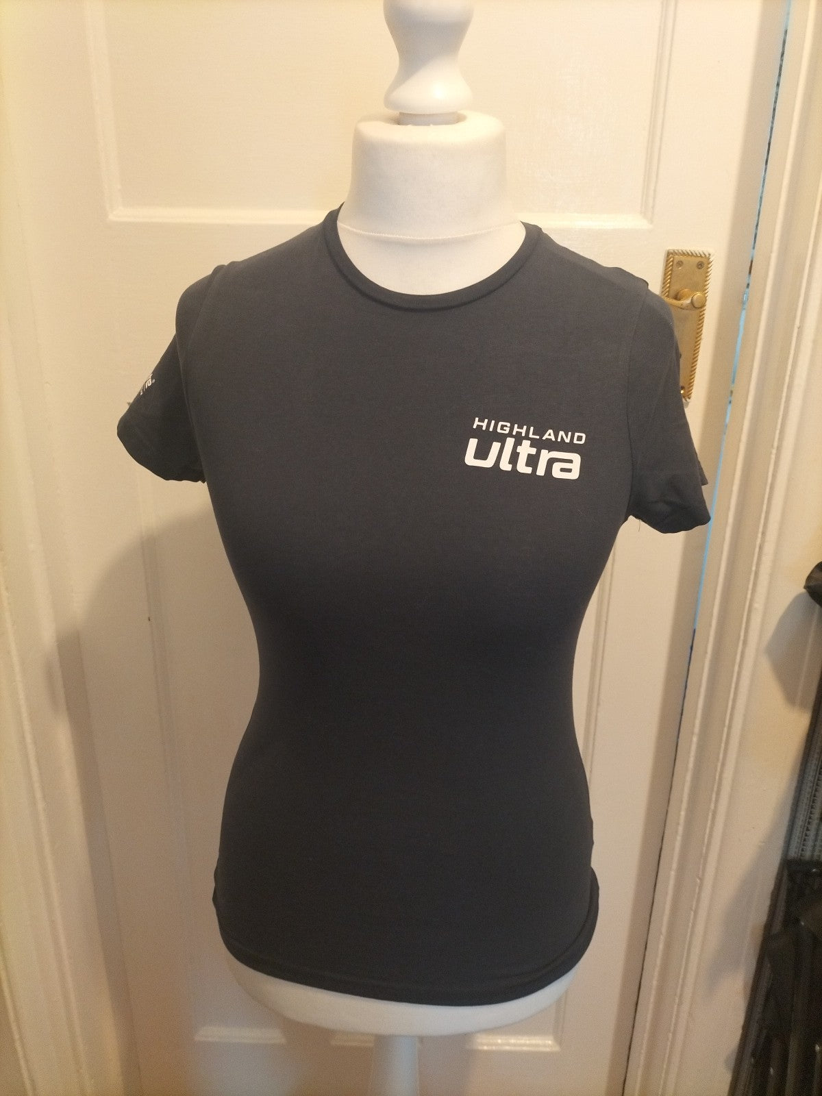 Ladies Size Small Mavy "Highland Ultra" Tshirt