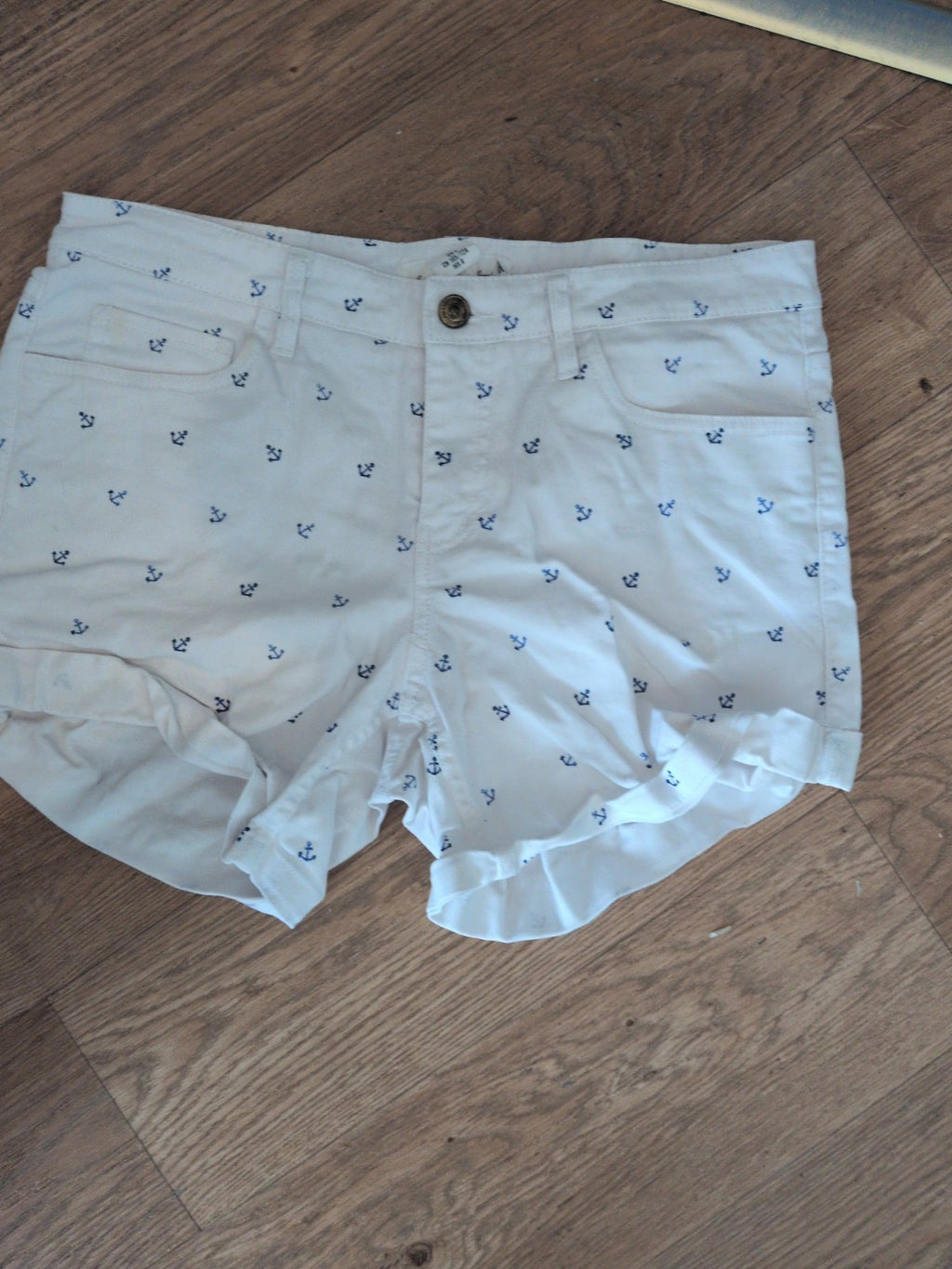 H&M Logg 12 White Anchor Shorts Denim