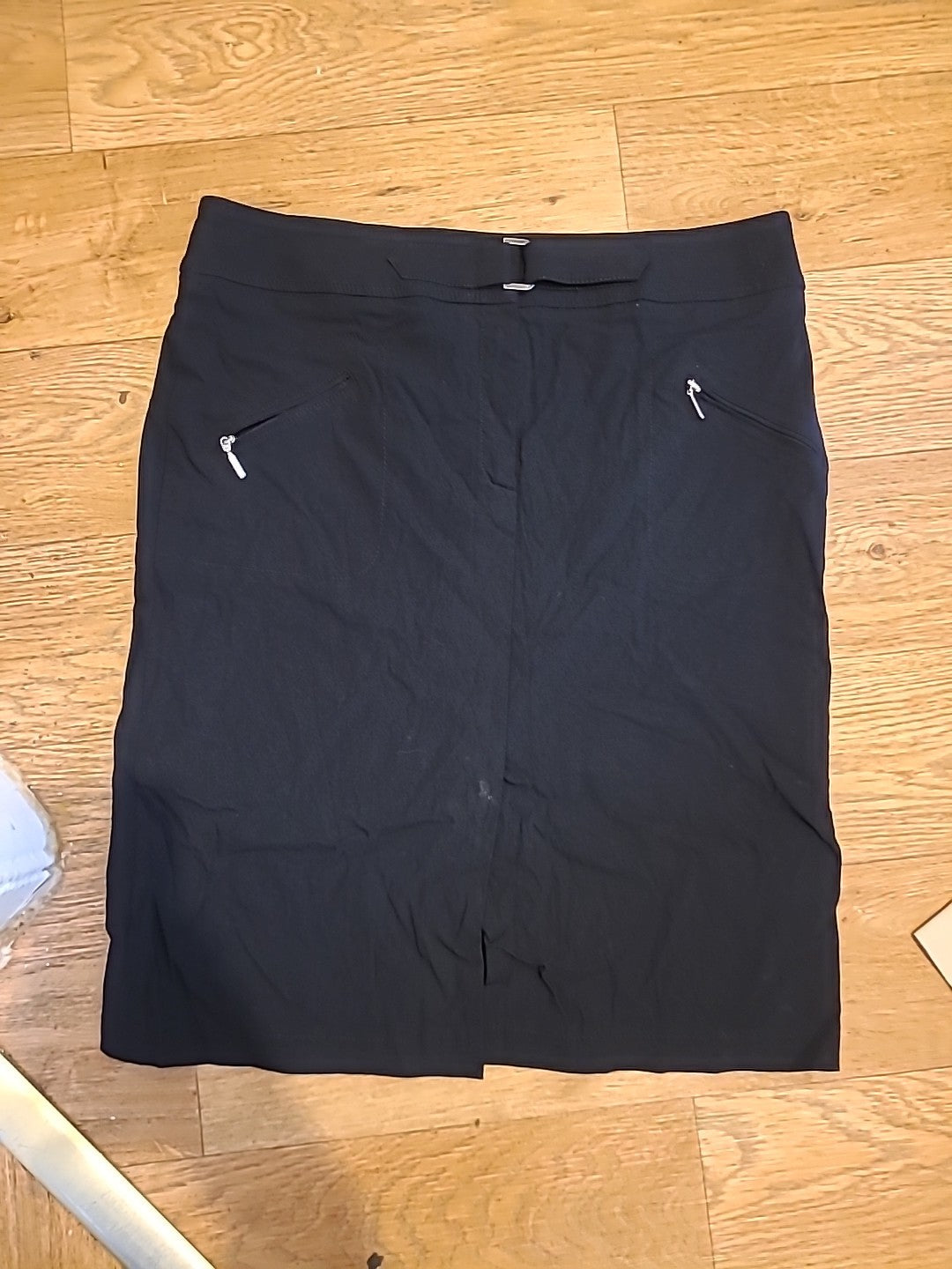 Ladies Marks And Spencer Size 16 Black Skirt With Silver Length 24 Inches