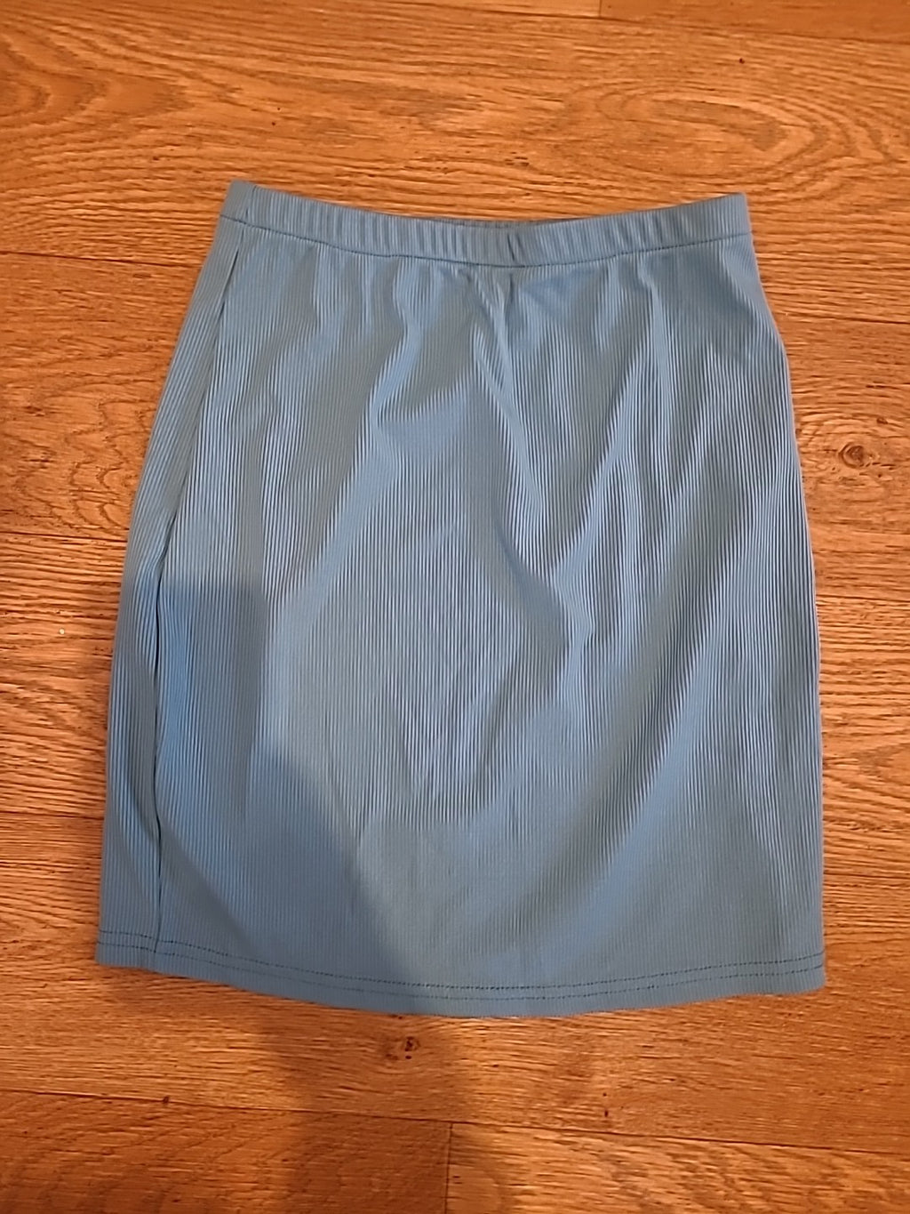 Ladies Shein Size Small Turquoise Short Skirt