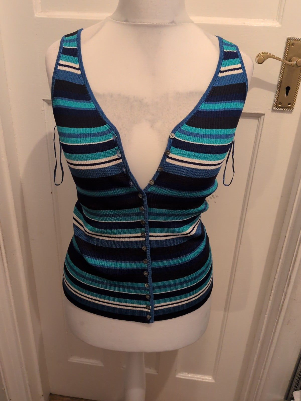 Planet Medium Blue Turquoise Sleeveless Buttoned Blouse