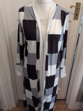 Ladies Size XL Grey White Black With Spotty Hem Long Length Blouse