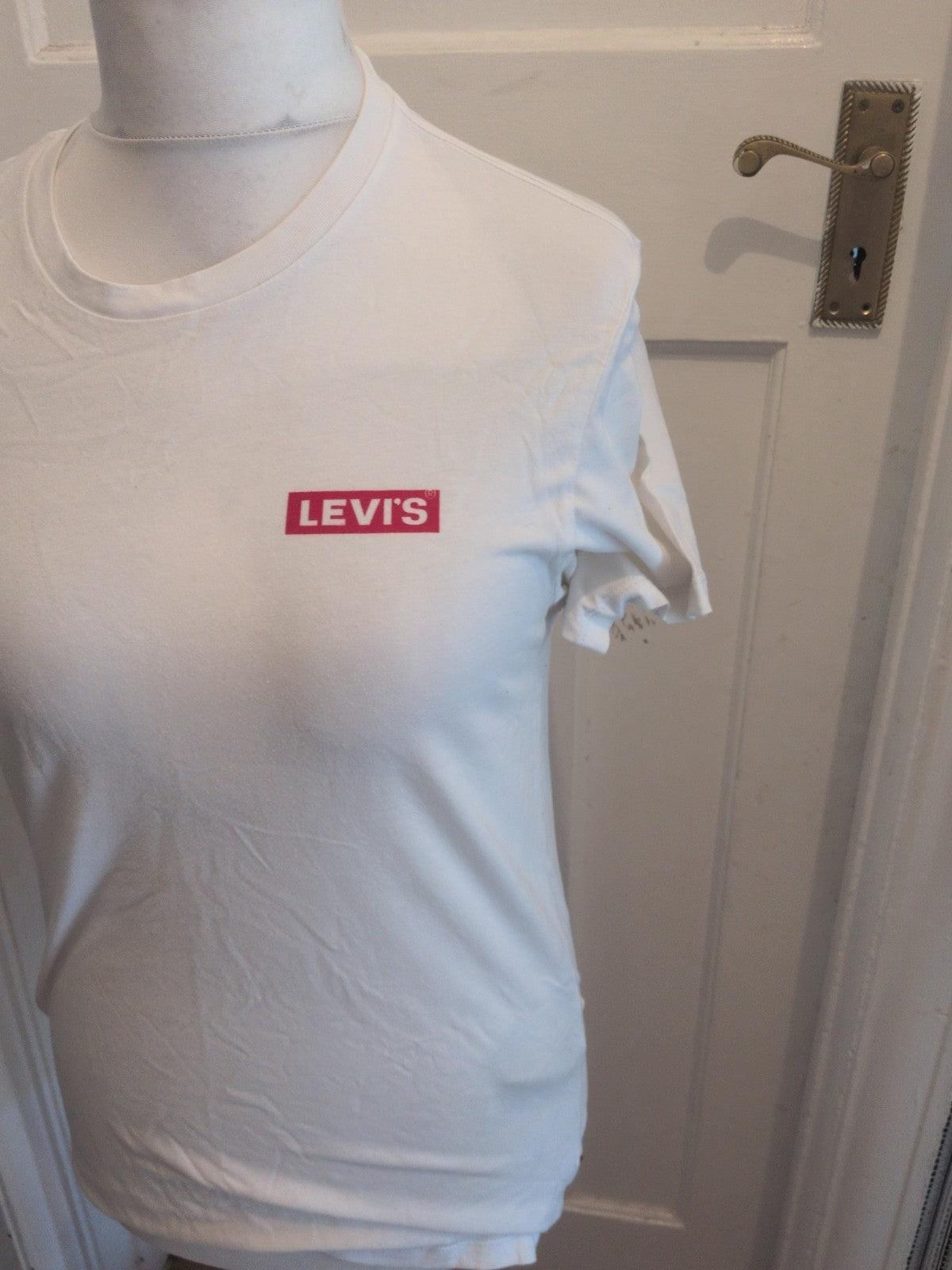 Levis Size Med White T.shirt