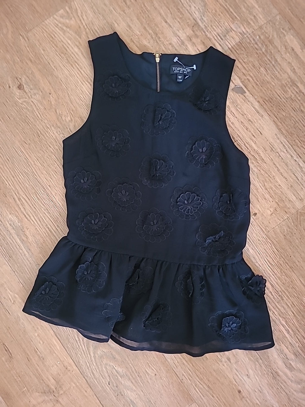 Ladies Topshop Size 6 Black Sleeveless Blouse