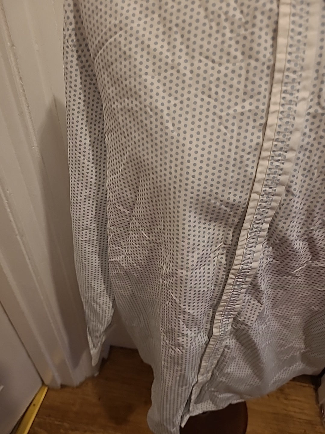 Mens Jeff Banks Size XL Blue/White Spotted Long Sleeved Shirt