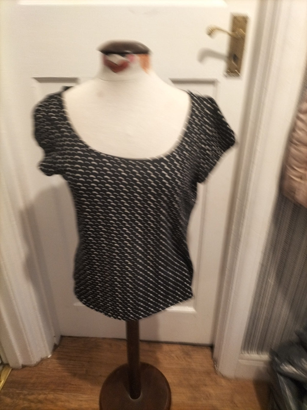 Ladies George Size 16 Polkadot Sleeveless Tshirt