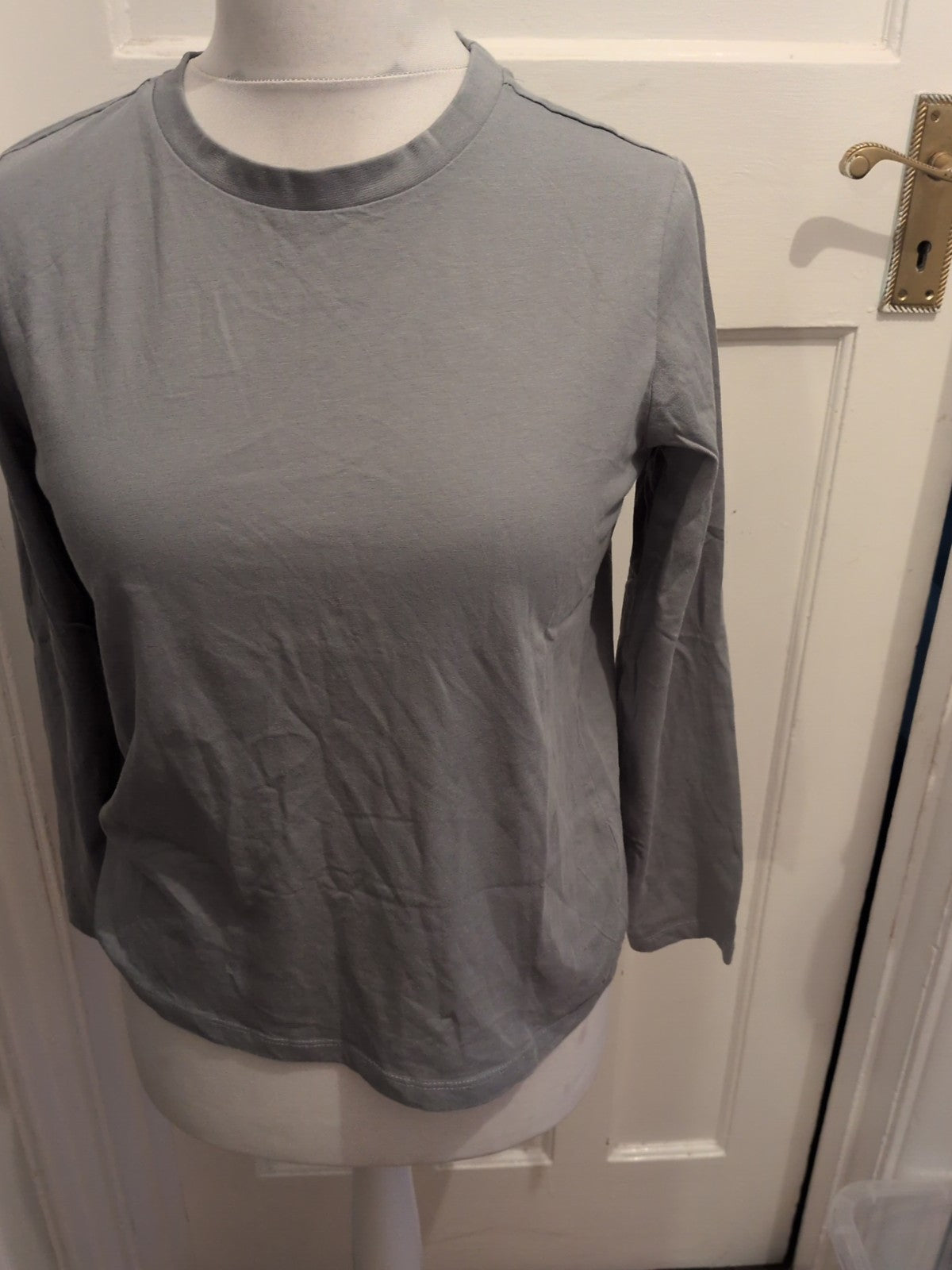 Primark M Long Sleeve Pale Grey T-shirt