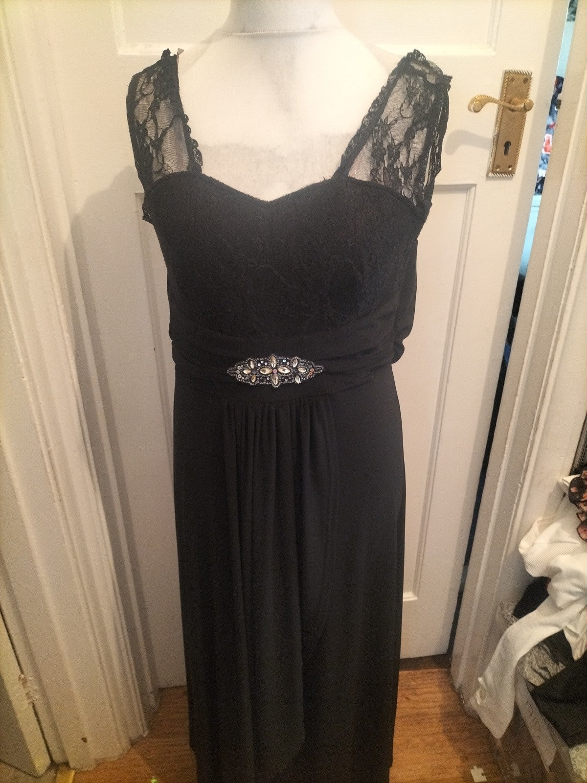 Ladies Bodyflirt Size Euro 44 Black Sleeveless Lined Flowy Dress