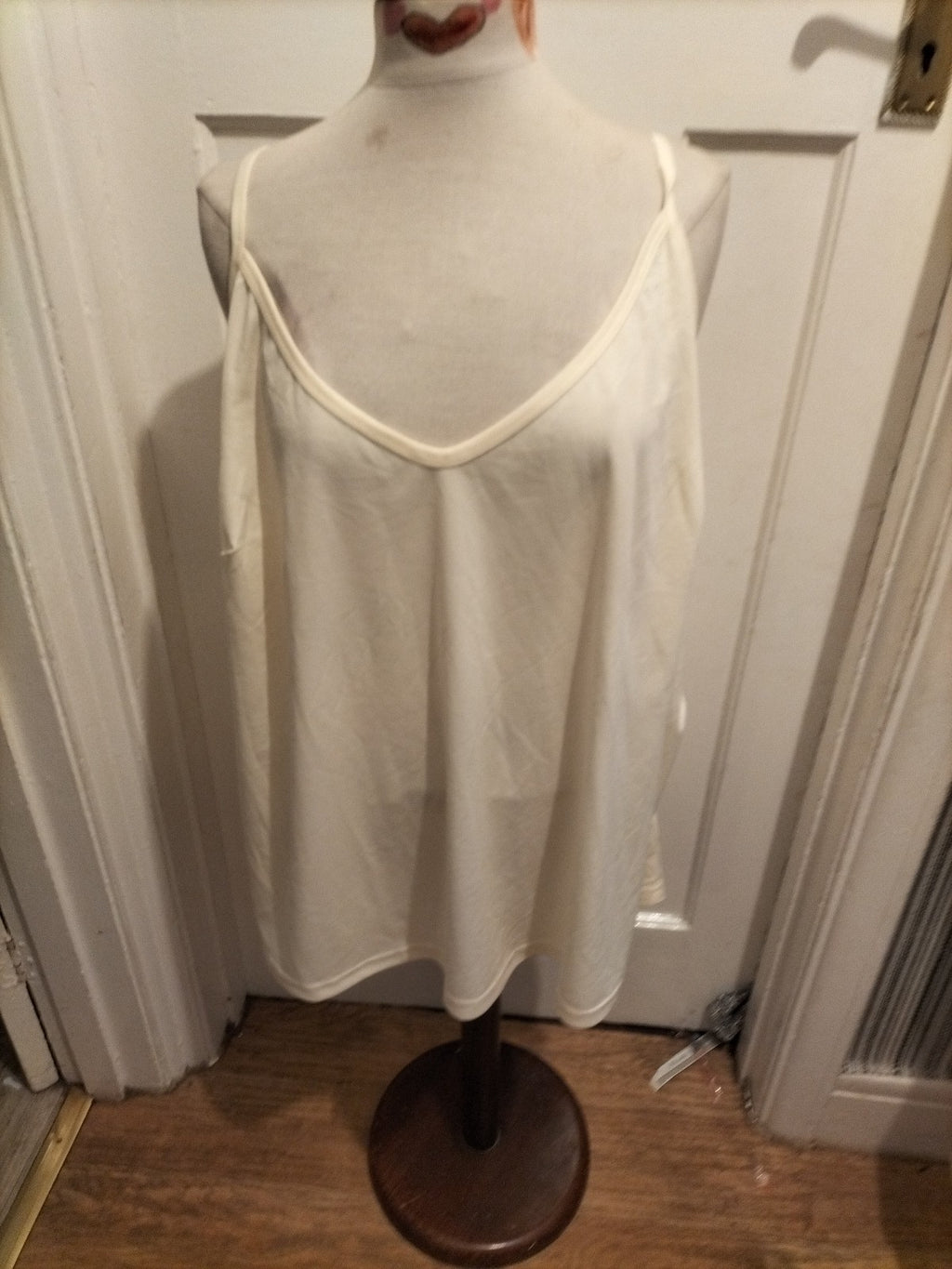 Ladies Joe Browns Size 32 Cream Sleeveless Blouse