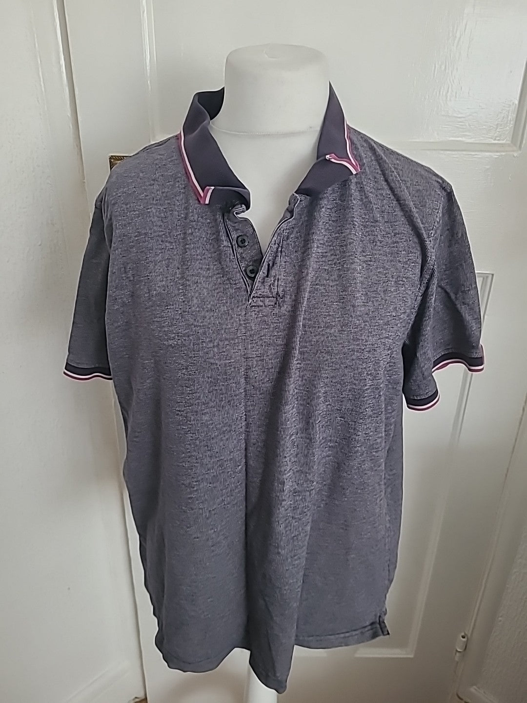 Mens Main Classics Size XL Navy And white Shirt Sleeve Polo Shirt