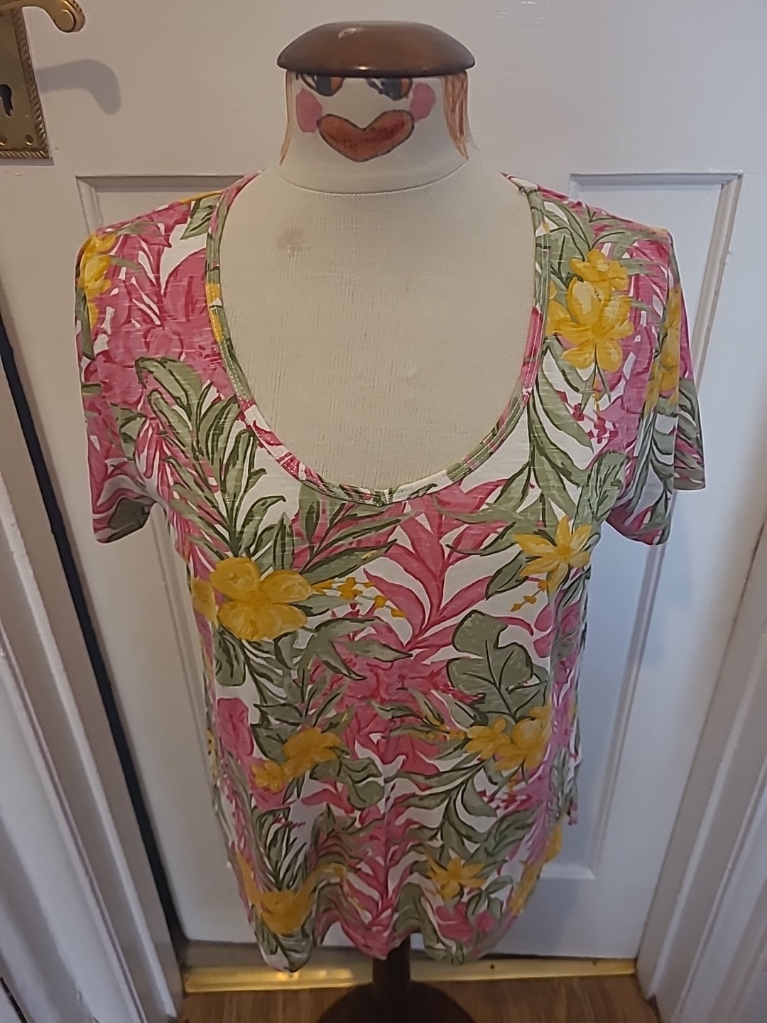 Ladies Nutmeg Size 12 Multicoloured Floral Loose Tshirt