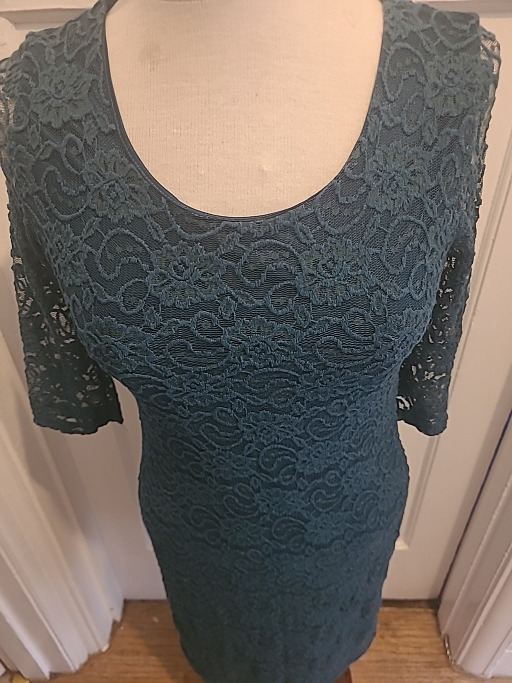 Ladies Alice&You Size 10 Teal Lace Lined Mid Sleeved Dress