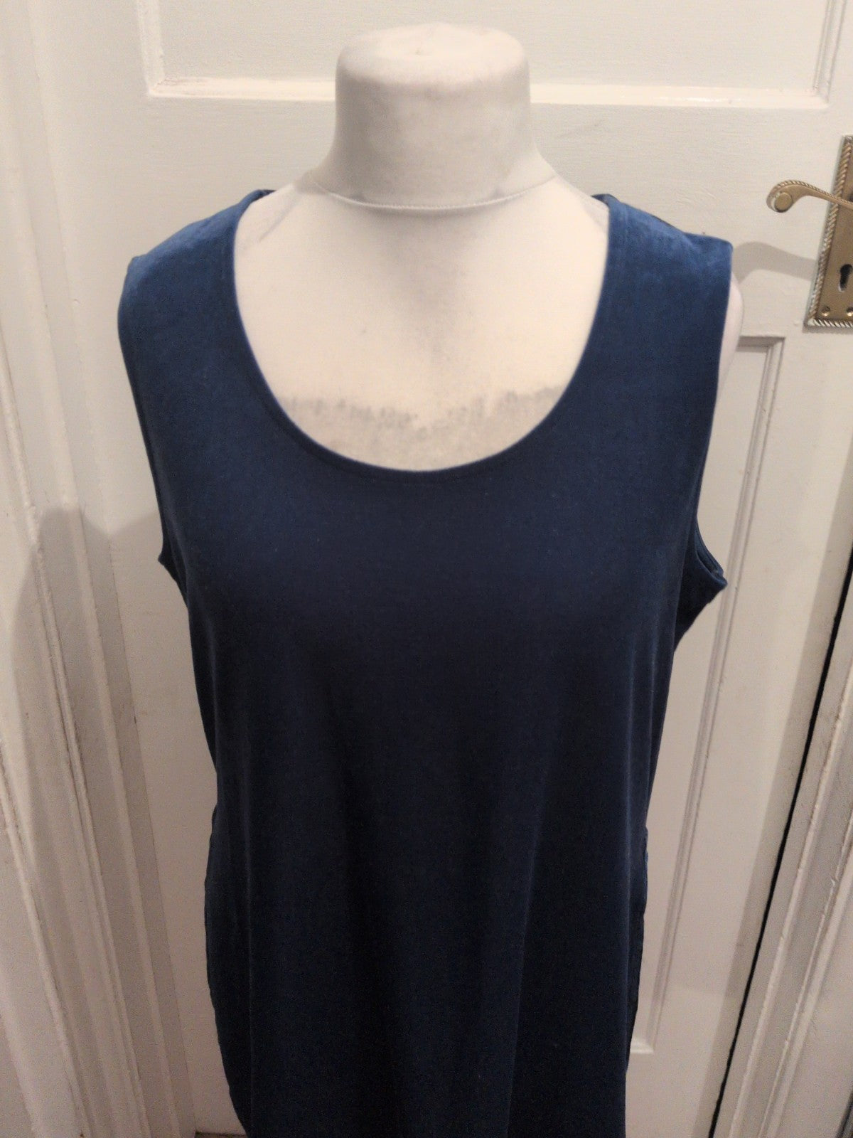 Ladies Size Large Navy Sleeveless Blouse