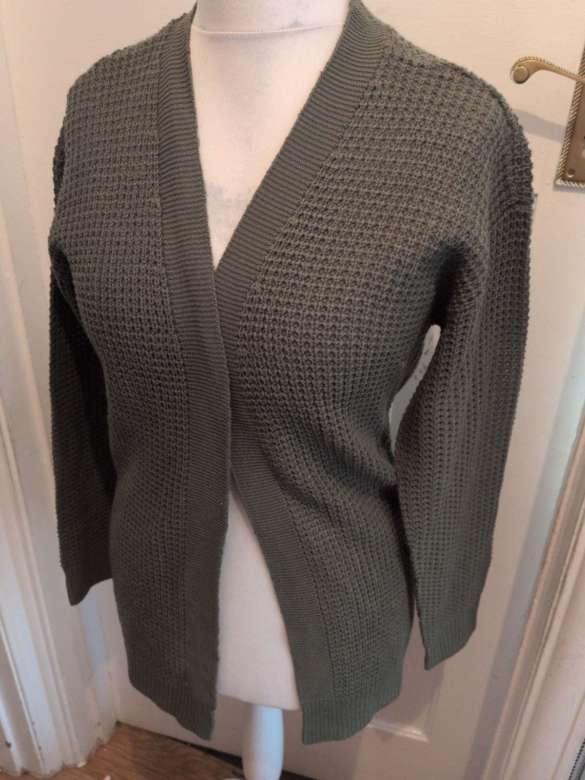 Select Small Green Open Knit Cardigan