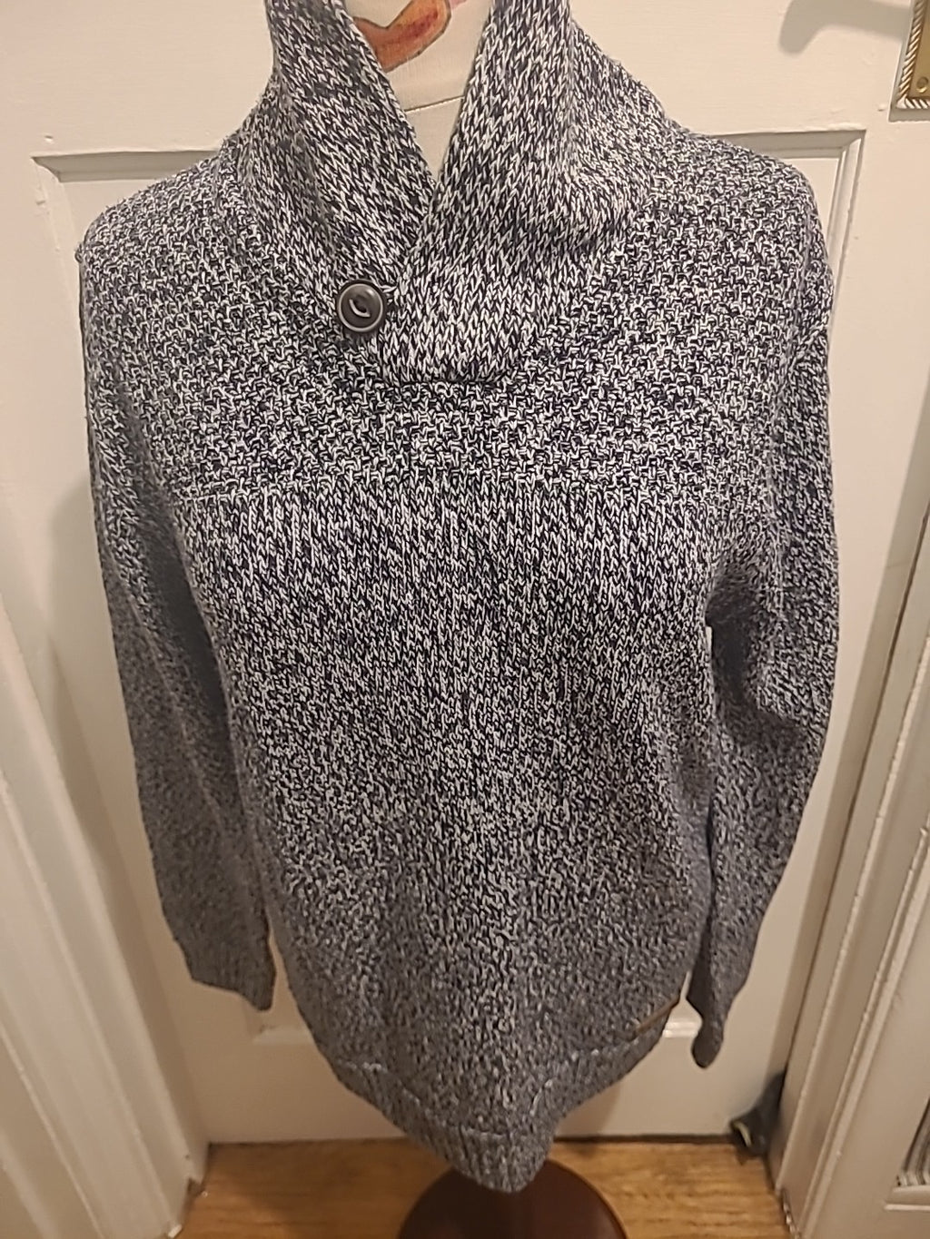 Mens Burton Size Medium White Fleck Long Sleeved Jumper