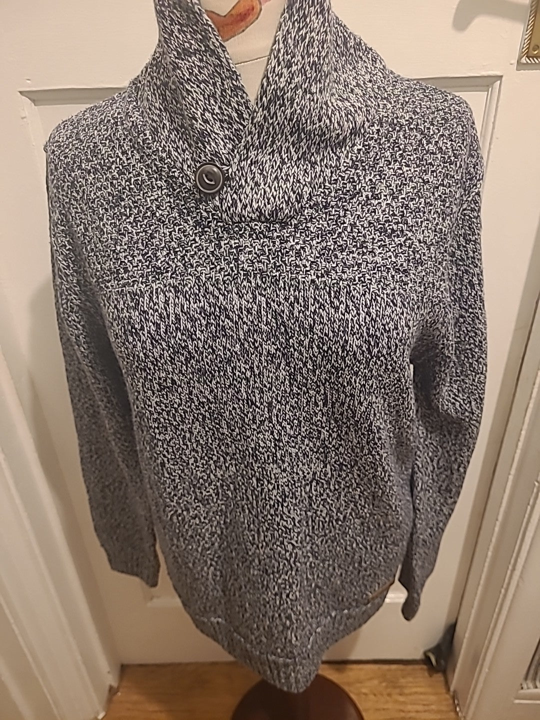 Mens Burton Size Medium White Fleck Long Sleeved Jumper