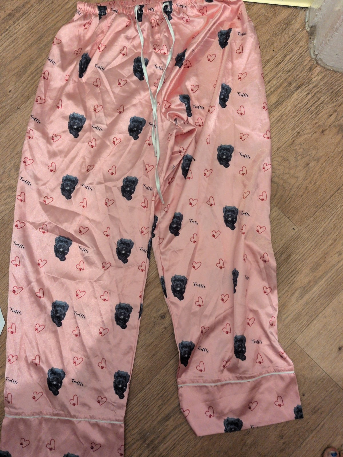 Ladies Size Small Pink And Black Truffle Dog Print Pyjama Set