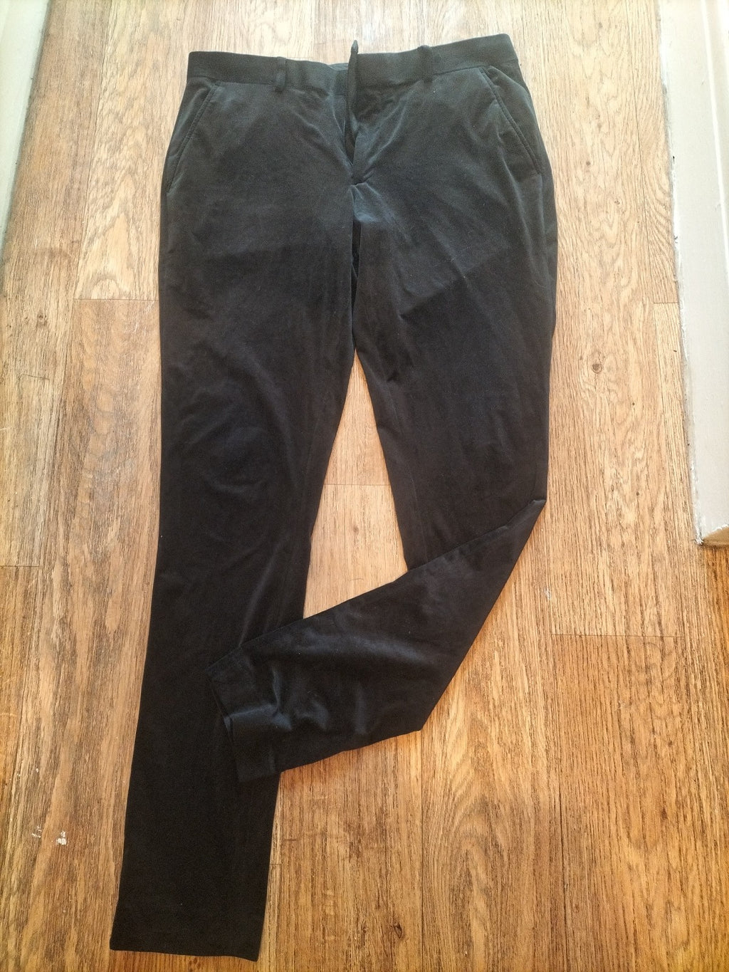 Ladies Asos Size 33" Black Trouserd