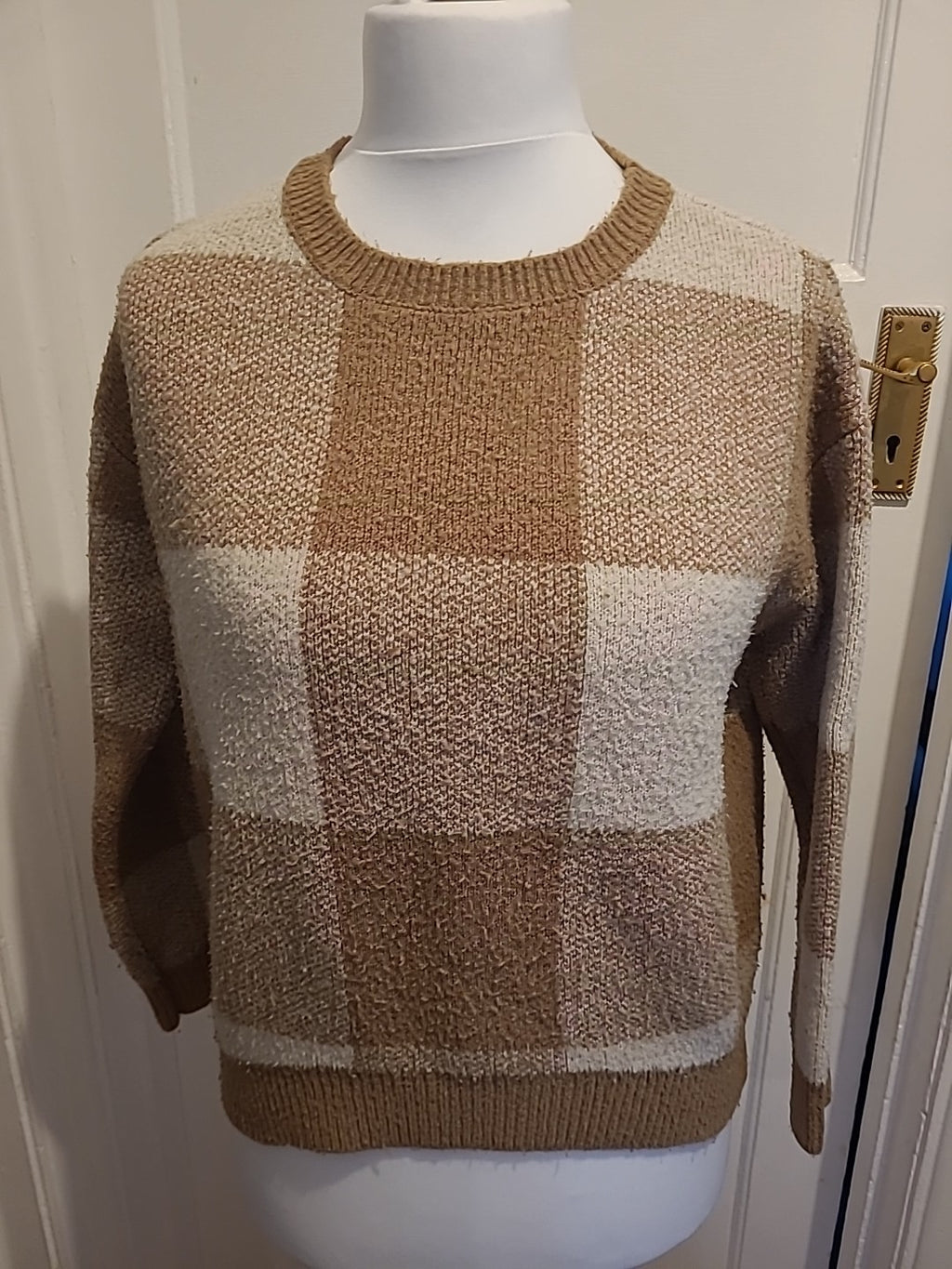 Ladies Primark Size 10-12 Brown/Beige Check Pullover Jumper