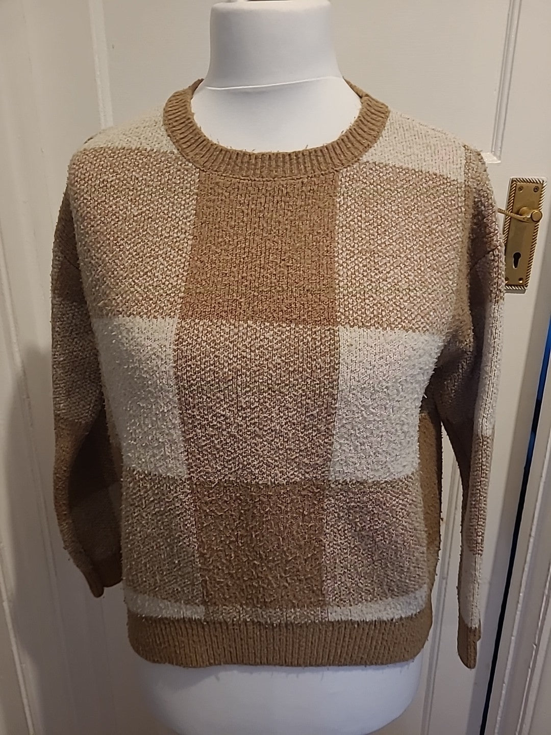 Ladies Primark Size 10-12 Brown/Beige Check Pullover Jumper