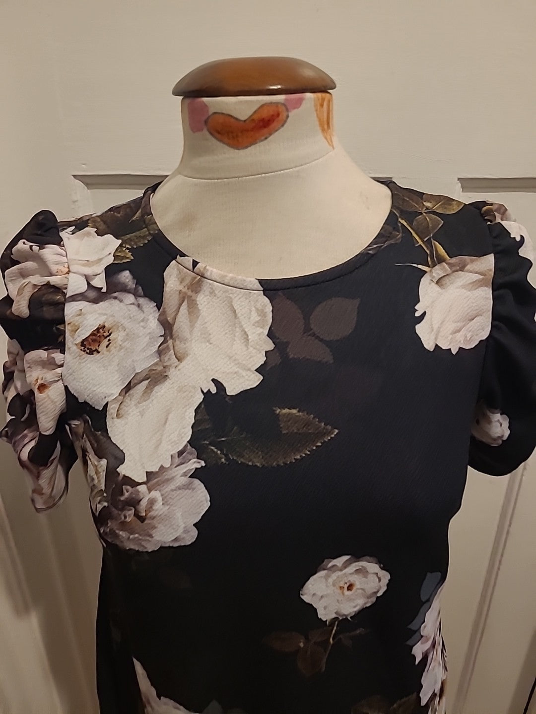 Ladies Dorothy Perkins Size 12 Black/Dark Green Floral Short Sleeved Blouse