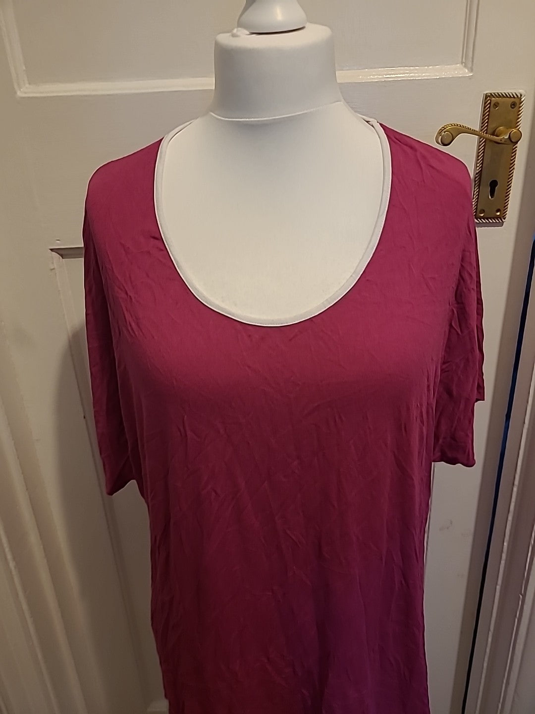 Ladies Kasbah Size 2XL Purple With White Trim Short Sleeved Tshirt