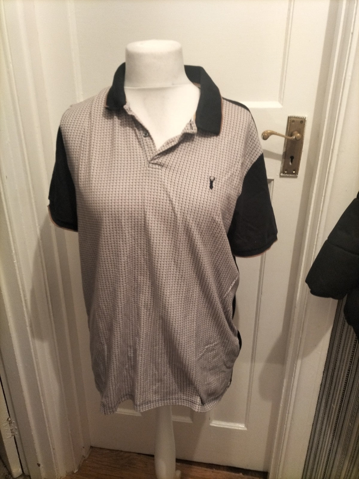 Mens Next Size XL Black With Patterned Front Short Sleeved Shirt