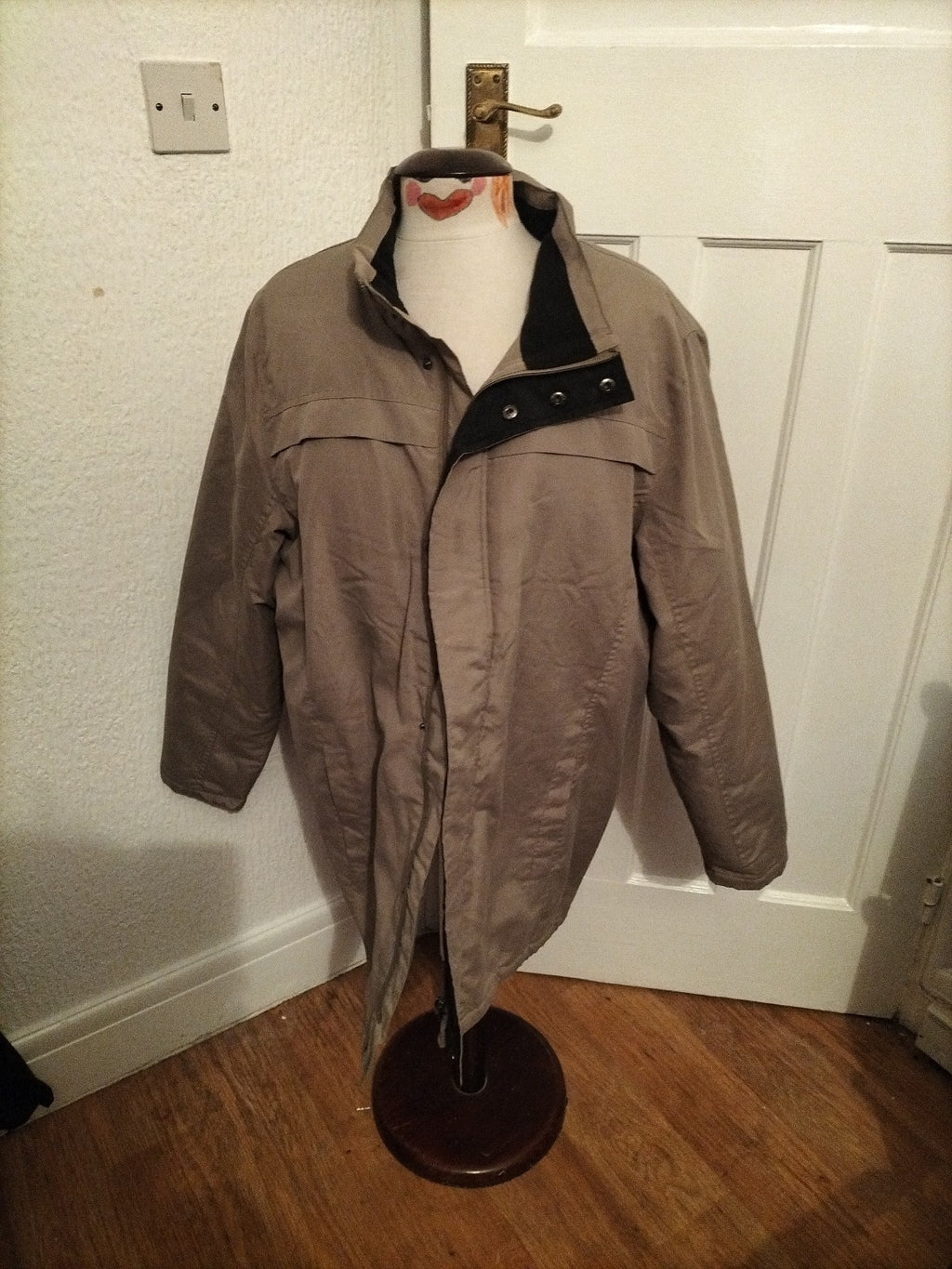 Mens Preimer Man Size Medium Pale Khaki Lined Coat