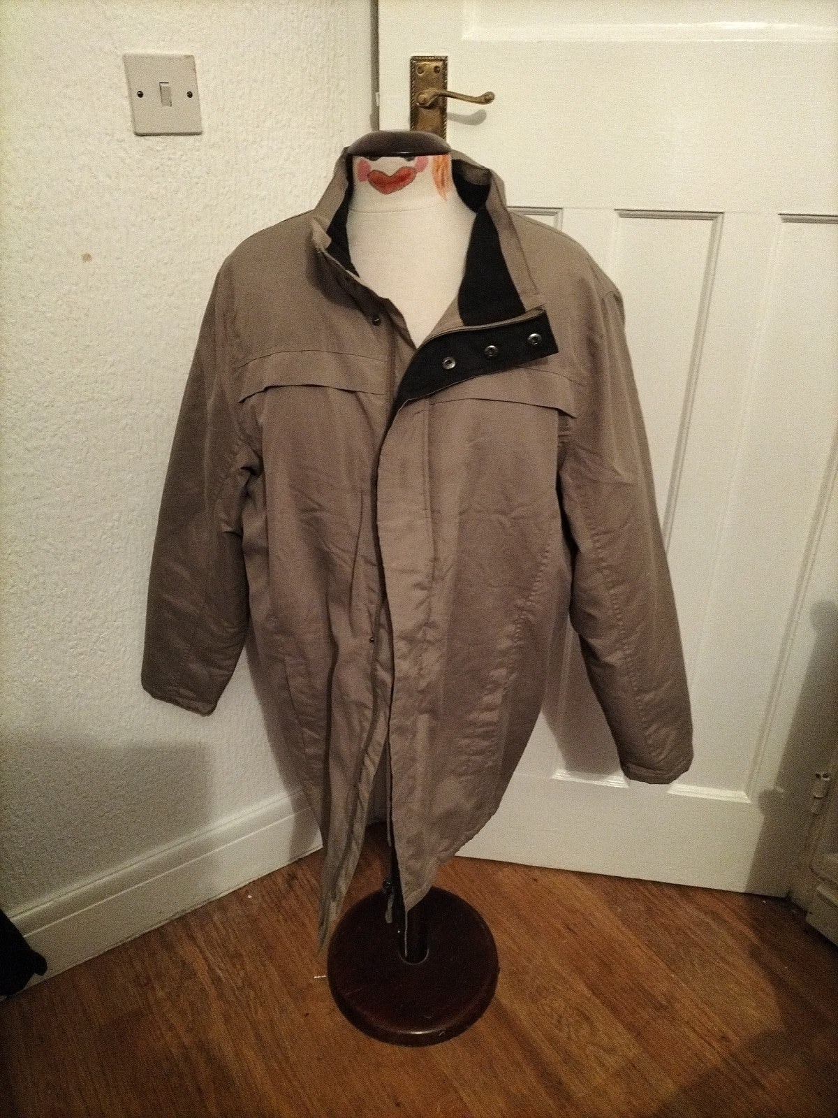 Mens Preimer Man Size Medium Pale Khaki Lined Coat