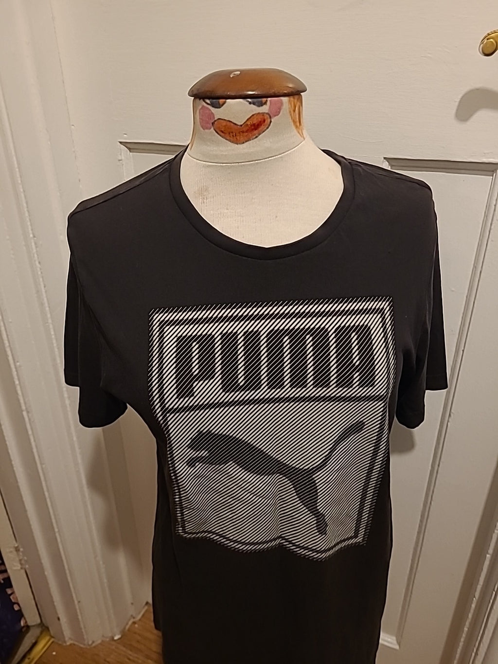 Mens Puma Size Small Black Printed Tshirt Short Sleeved